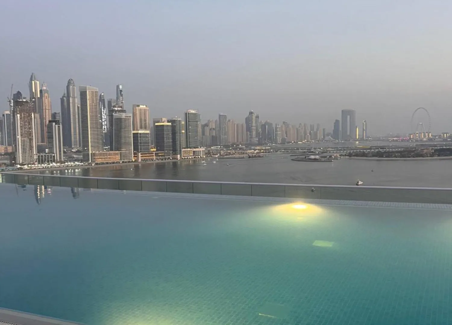 Serenity Suites Studio In Seven Palm Corner View Dubai 0*,