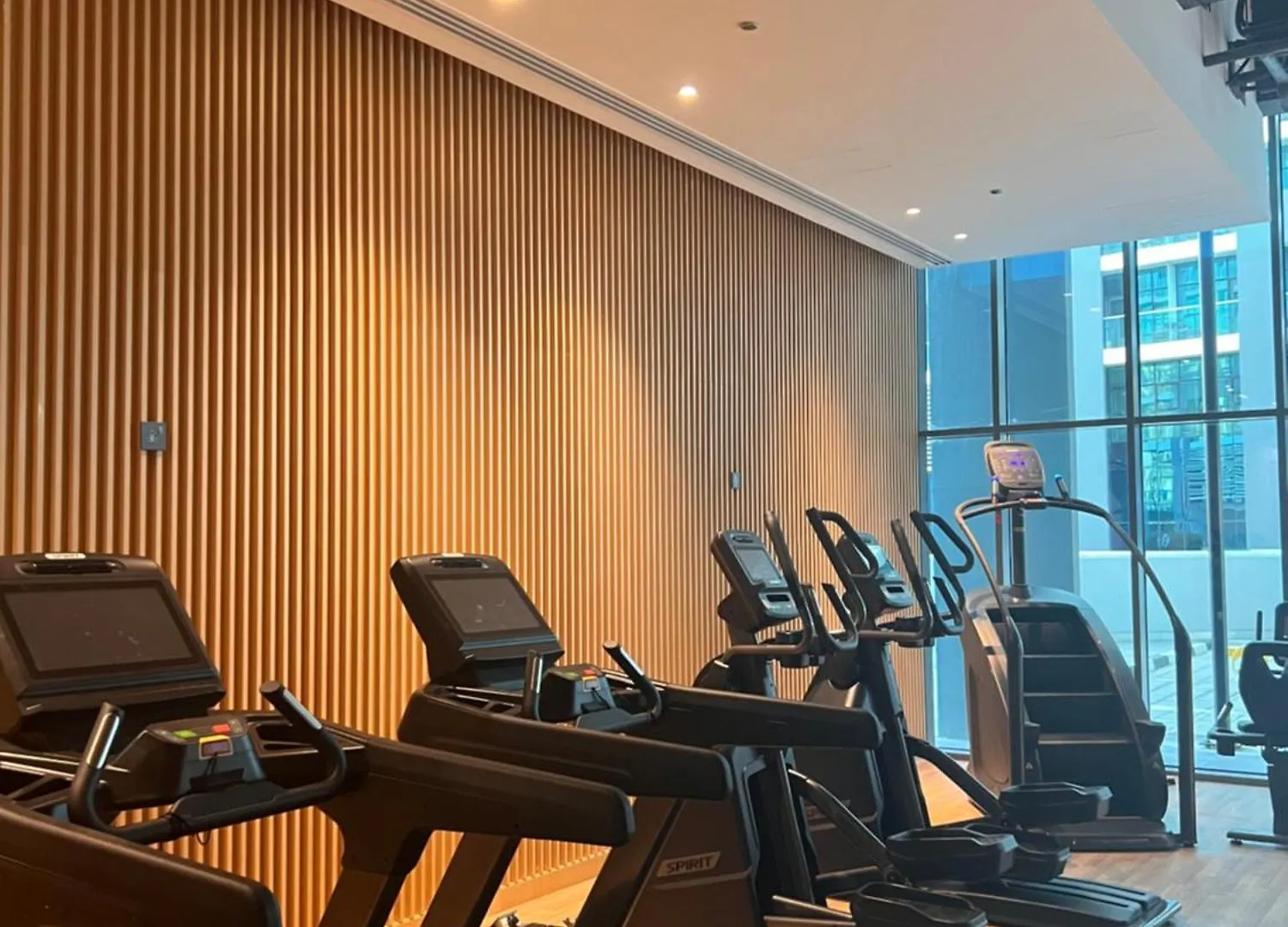Serenity Suites Studio In Seven Palm Corner View Dubai