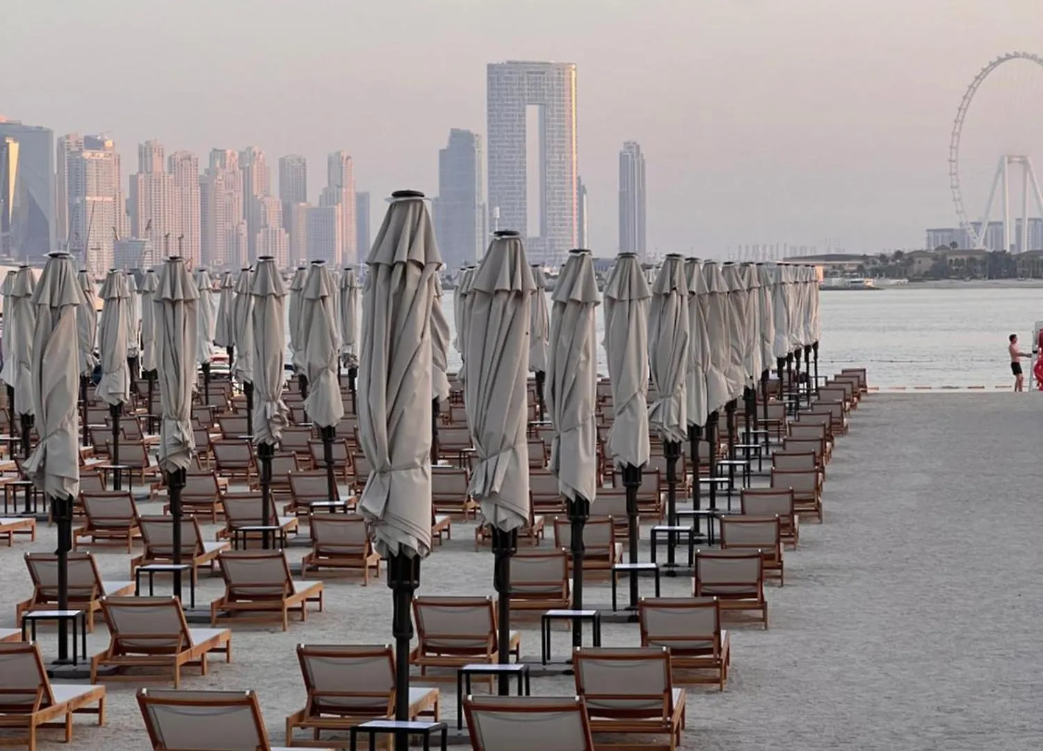 Serenity Suites Studio In Seven Palm Corner View Dubai